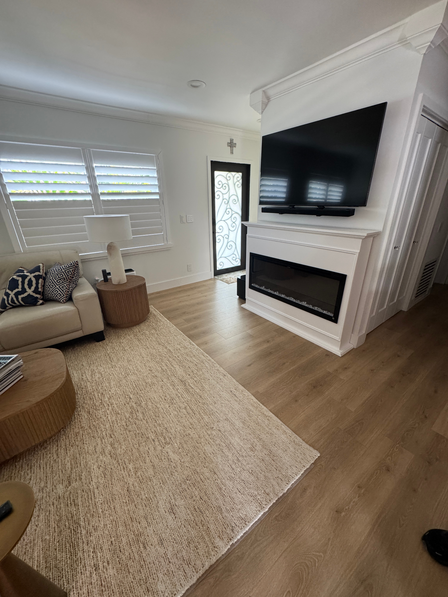 Warm oak hardwood living room installation